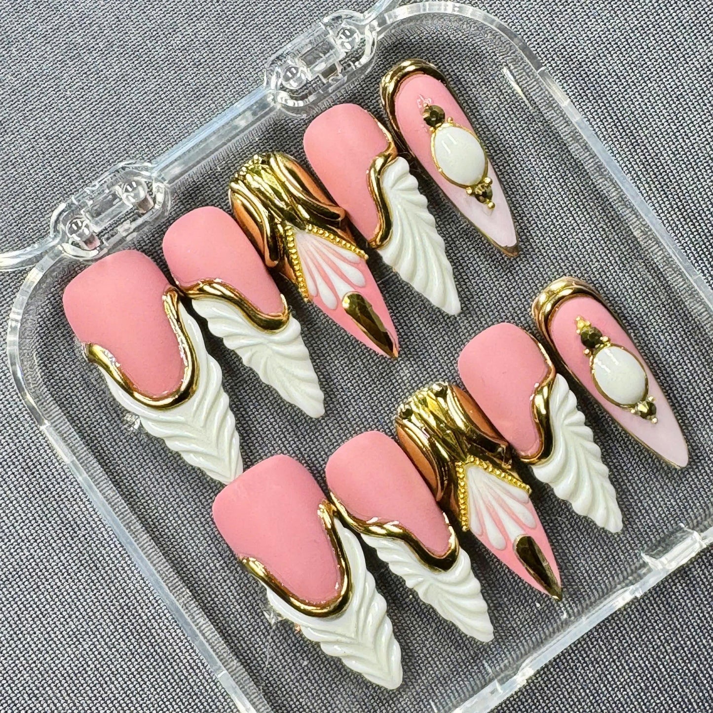 Trendy Heart Tips Press-On Nails – Pink and Gold Love Nail Art – Handmade Custom Nail Design Set