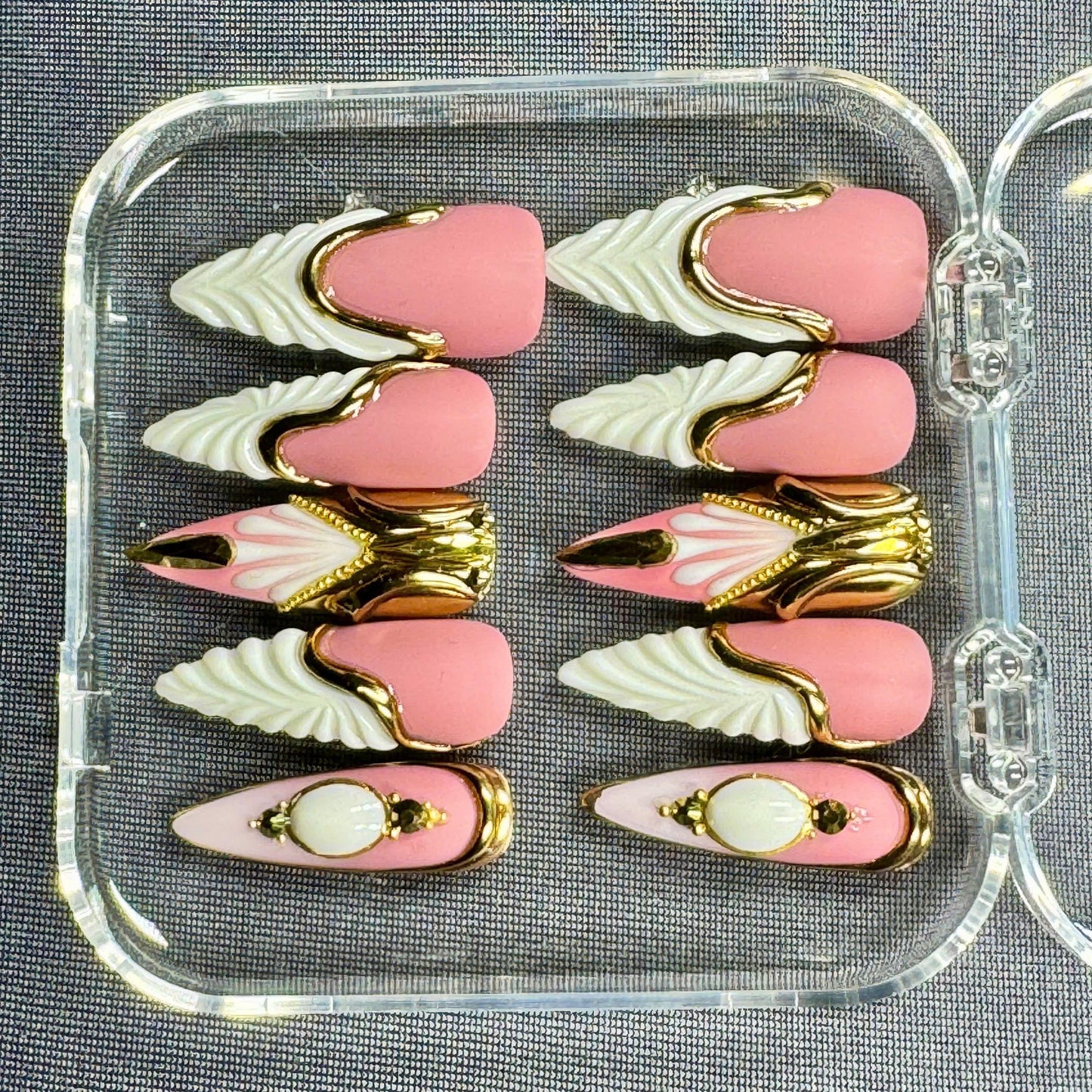Trendy Heart Tips Press-On Nails – Pink and Gold Love Nail Art – Handmade Custom Nail Design Set