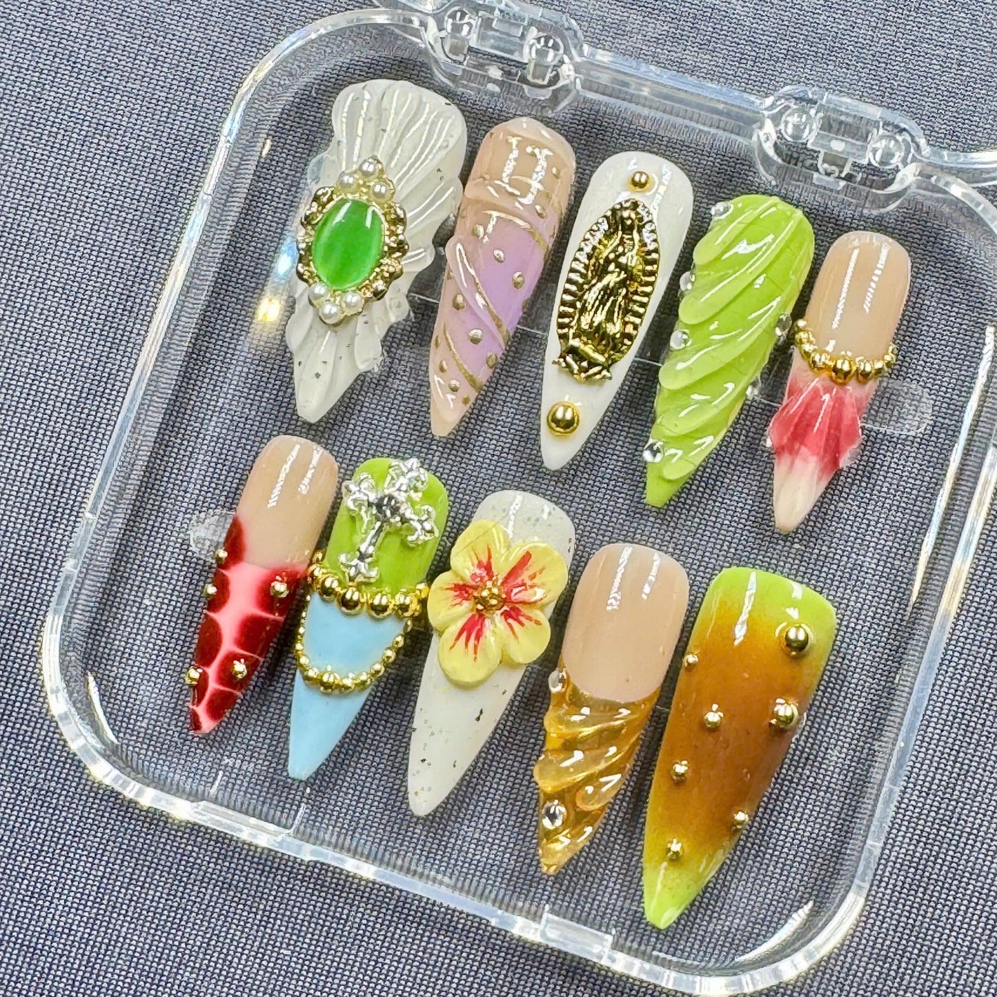 Ocean Breeze Press-On Nails – Ocean Blue Gradient with Seashell Design – Handmade Nail Art for Summer Vibes