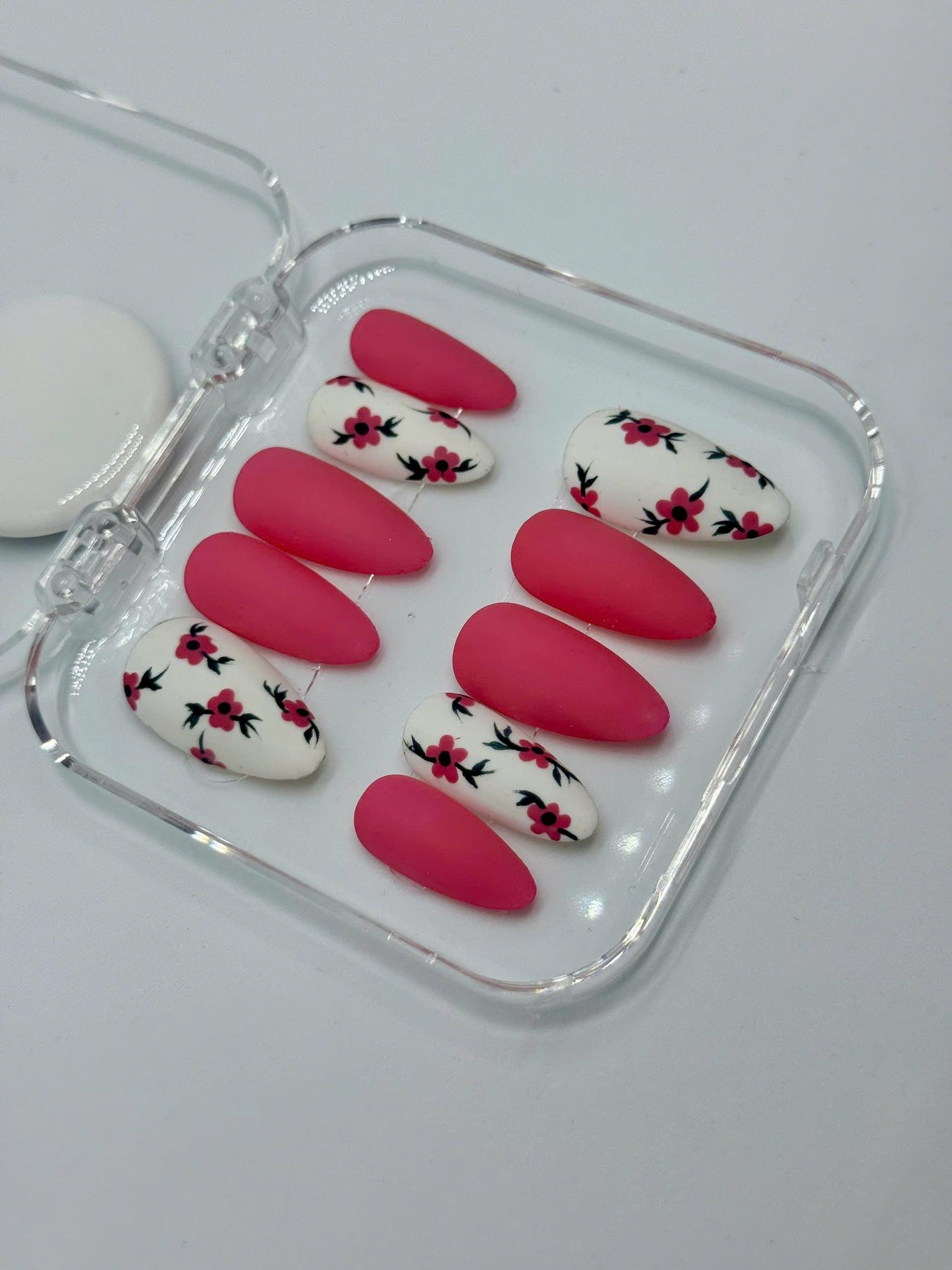 Rosy Blossom Matte Press-On Nails with Pink Solid & White Floral Accents – Perfect for Spring, Everyday Wear, or a Thoughtful Gift for Her