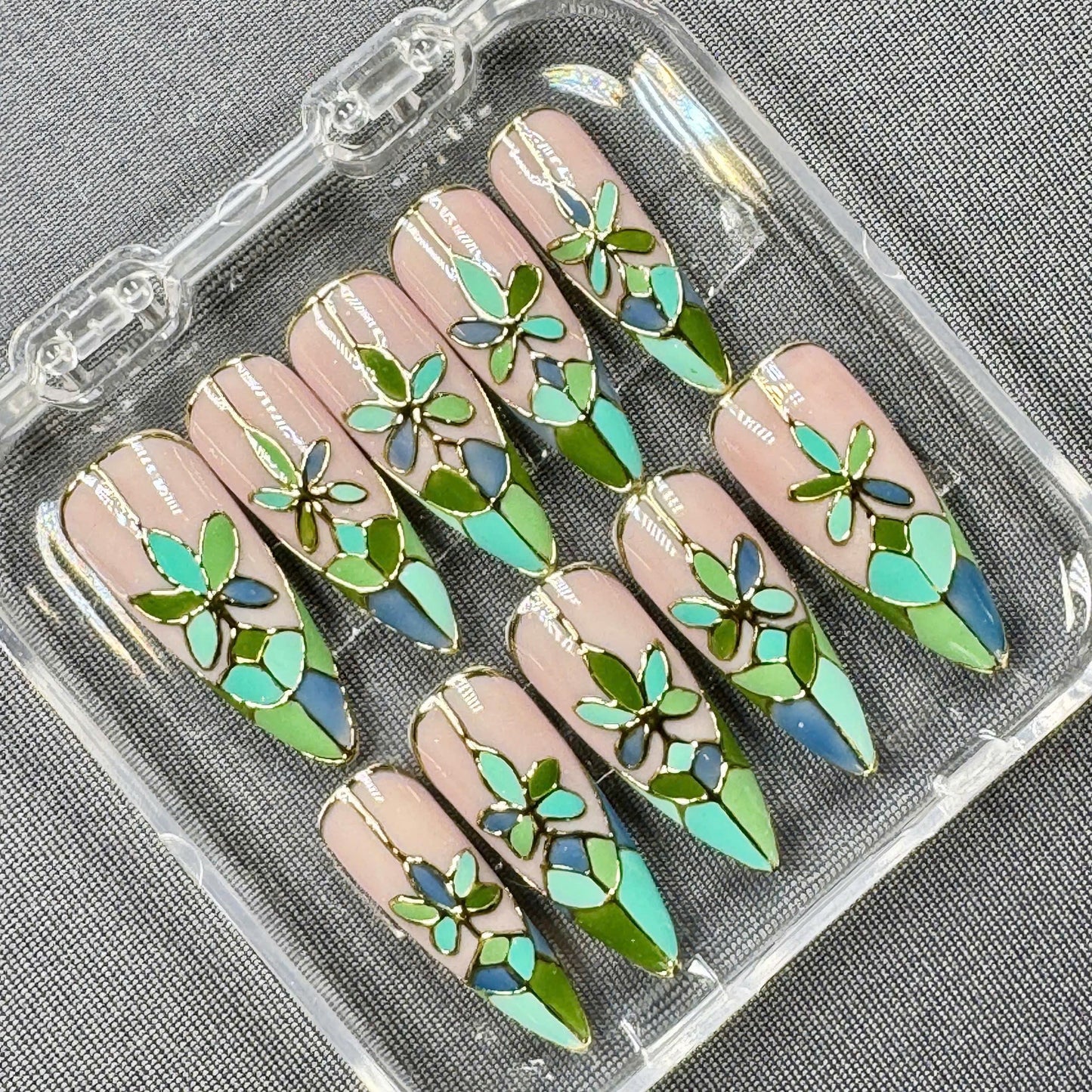 Botanical Botanical Press-On Nails – Handmade Floral Nail Art in Soft Pastels – Eco-Friendly and Reusable Nail Set