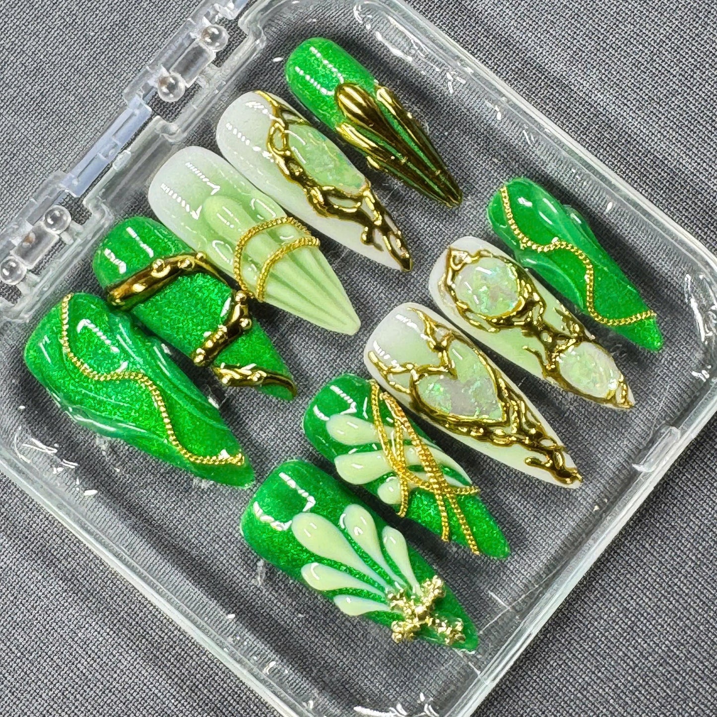 Emerald Glaze Press On Nails – Green Sparkle with Opal Stones and Gold Chains | Gift for Her